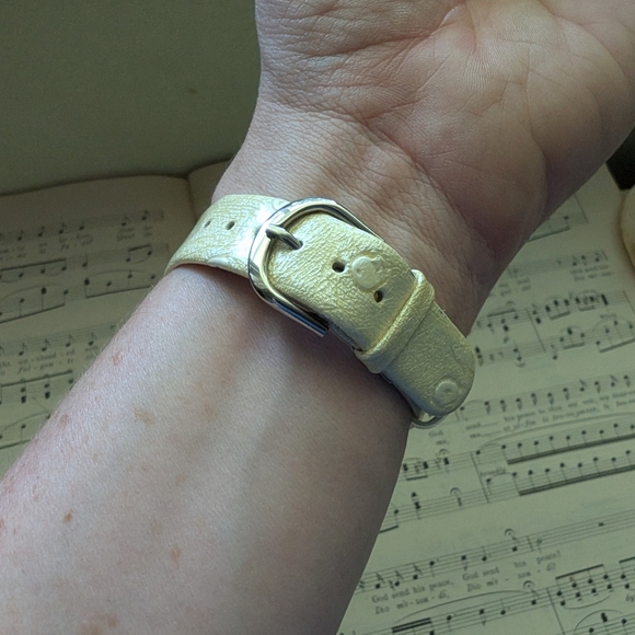 Men's Silver and Cream Watch - Picture 4 of 12